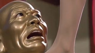 美女各种踢裆，暴打坏人